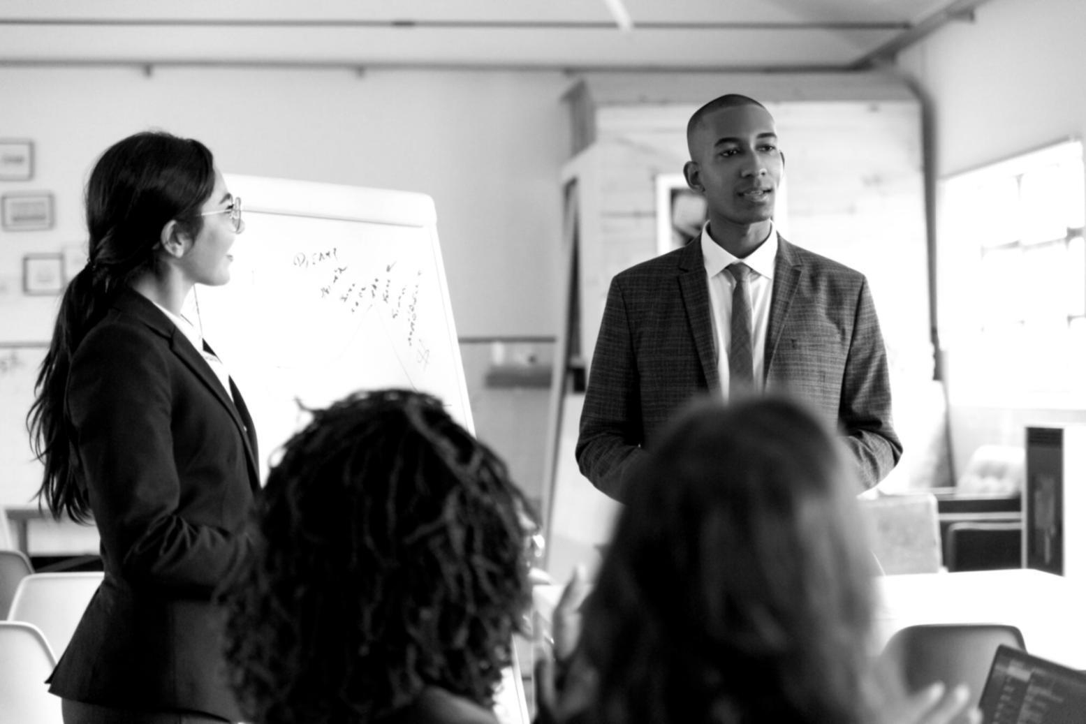 Environnement de formation moderne avec outils analytiques
